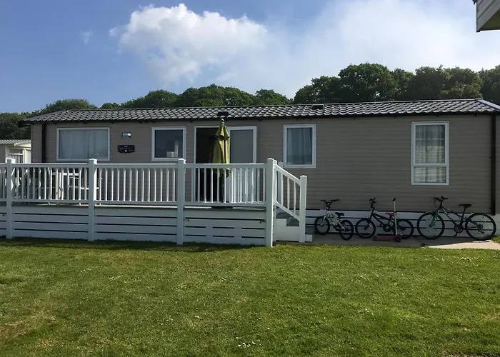 3 Bed Luxury Mobile Home Hoburne Park Christchurch